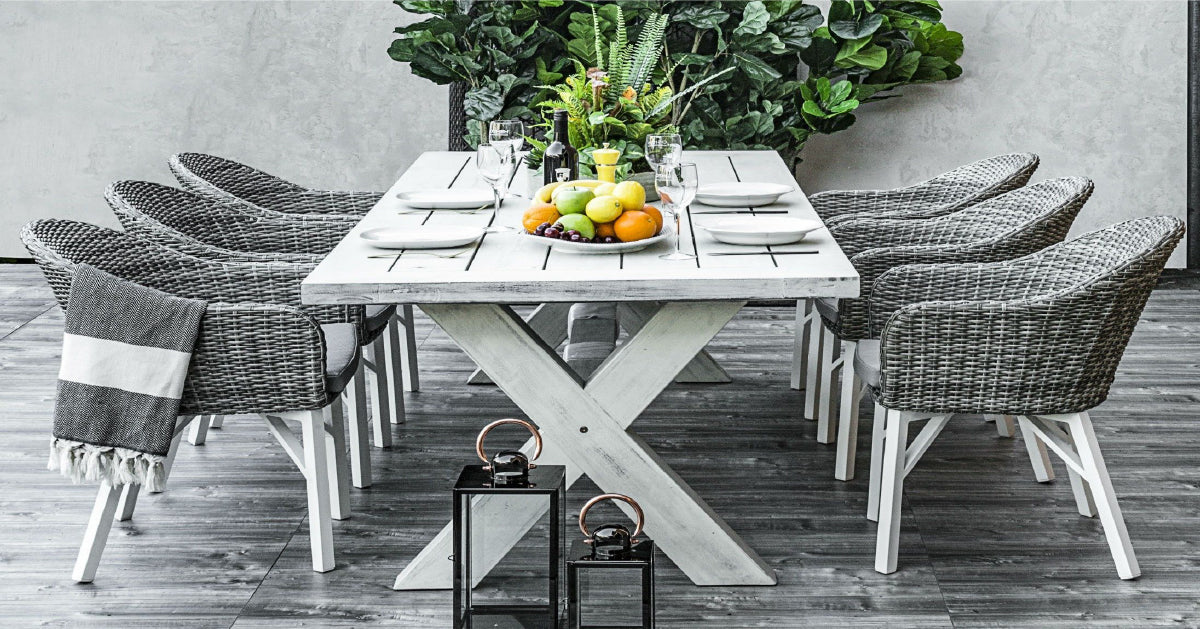 Timber Dining Settings