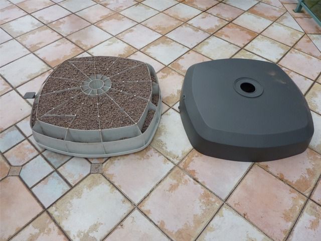 Extra Large Resin Base With Wheels for Savannah, Regis and Loral