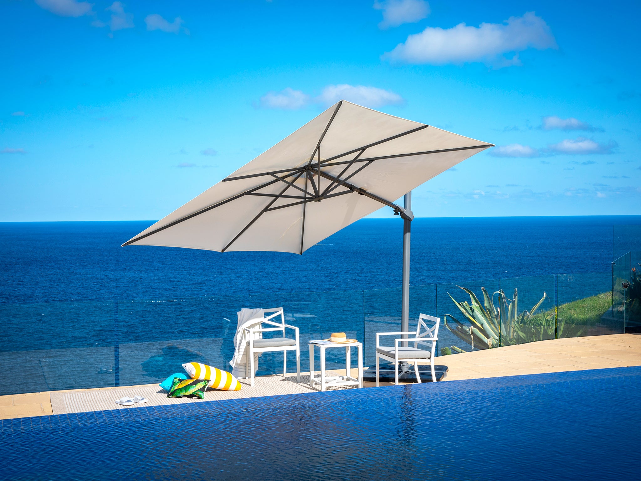 Regis 300 Square Cantilever Umbrella