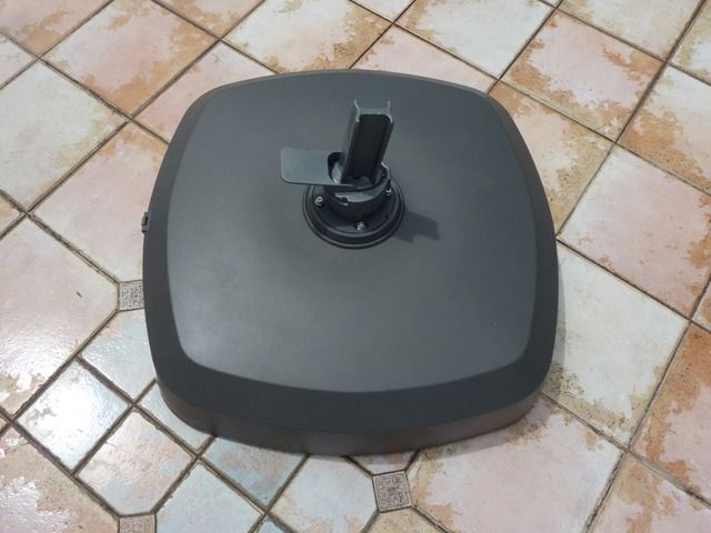 Extra Large Resin Base With Wheels for Savannah, Regis and Loral