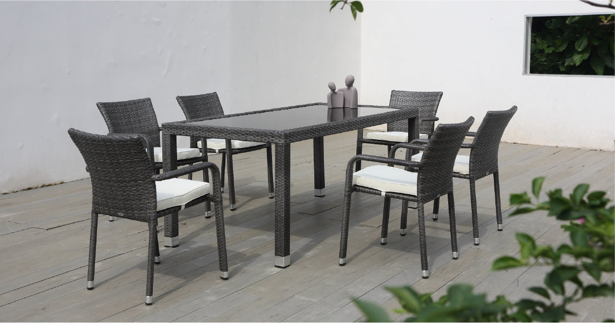 Wicker Dining Settings