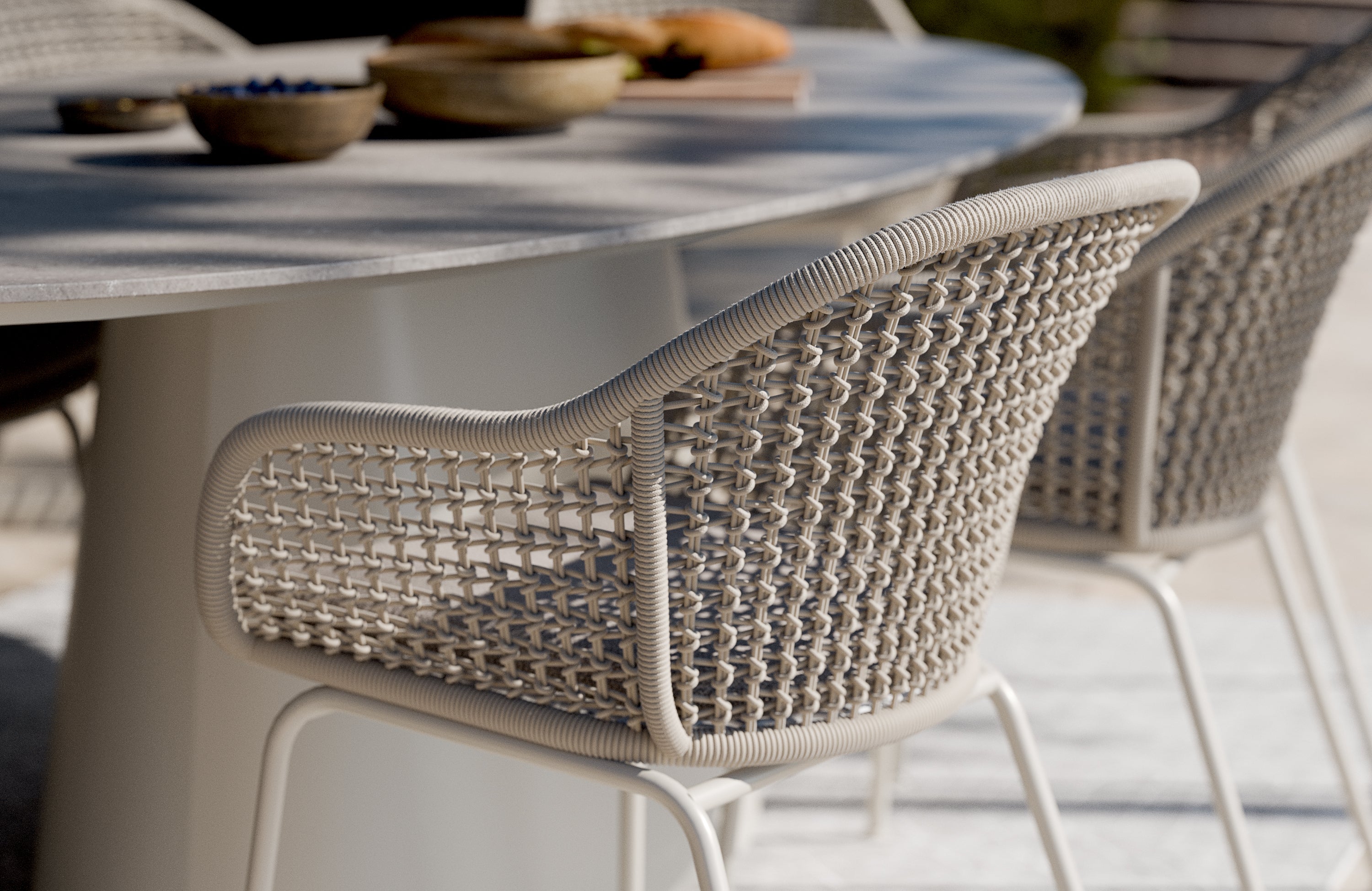 Inkee Carver Chair sand
