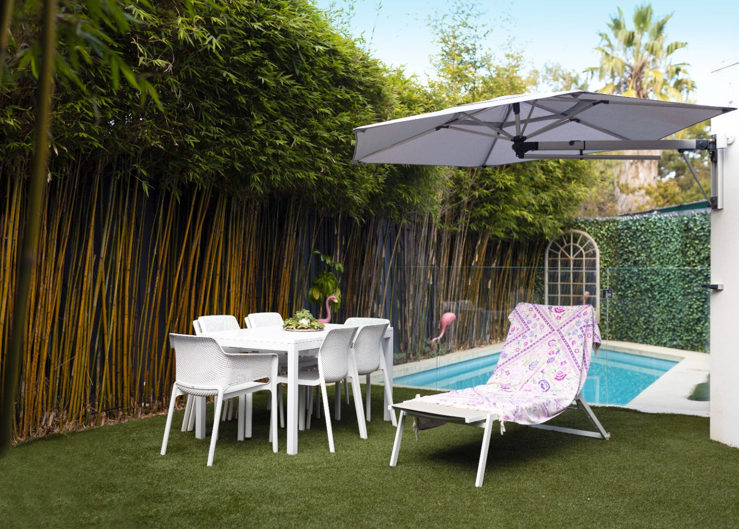 Retreat Wall Mounted Umbrella | 2.7m Octagonal