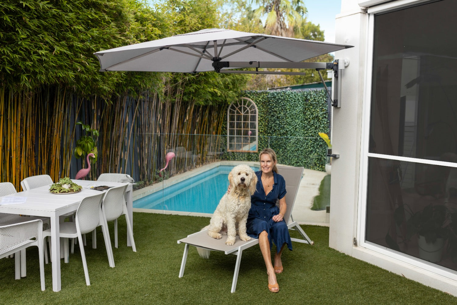 Retreat Wall Mounted Umbrella | 2.7m Octagonal