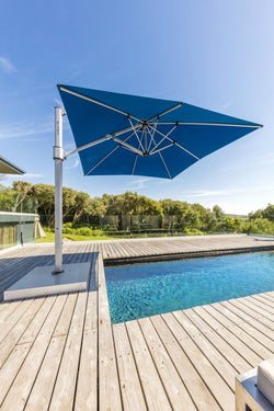 Eclipse cantilever umbrella (3m x 4m)