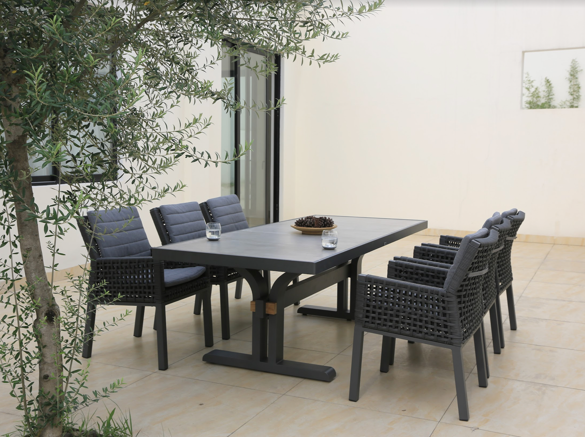 Lumi Carver Chair