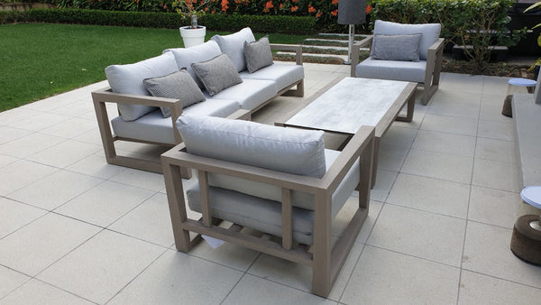 4pc Skaal Contemporary Outdoor Lounge setting - 3.5 Seater version